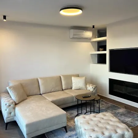 Touch The Sky * Spalato