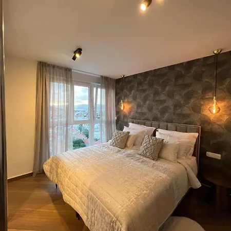 Touch The Sky Apartmán *