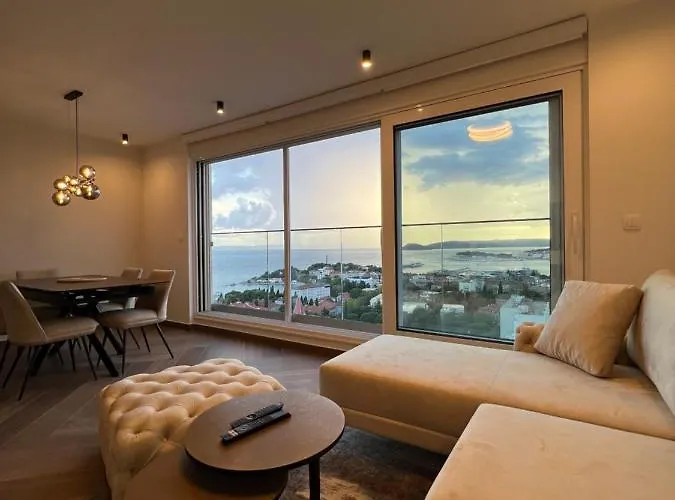 Touch The Sky * Split