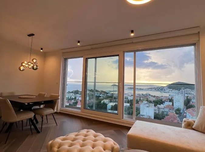 Touch The Sky * Split